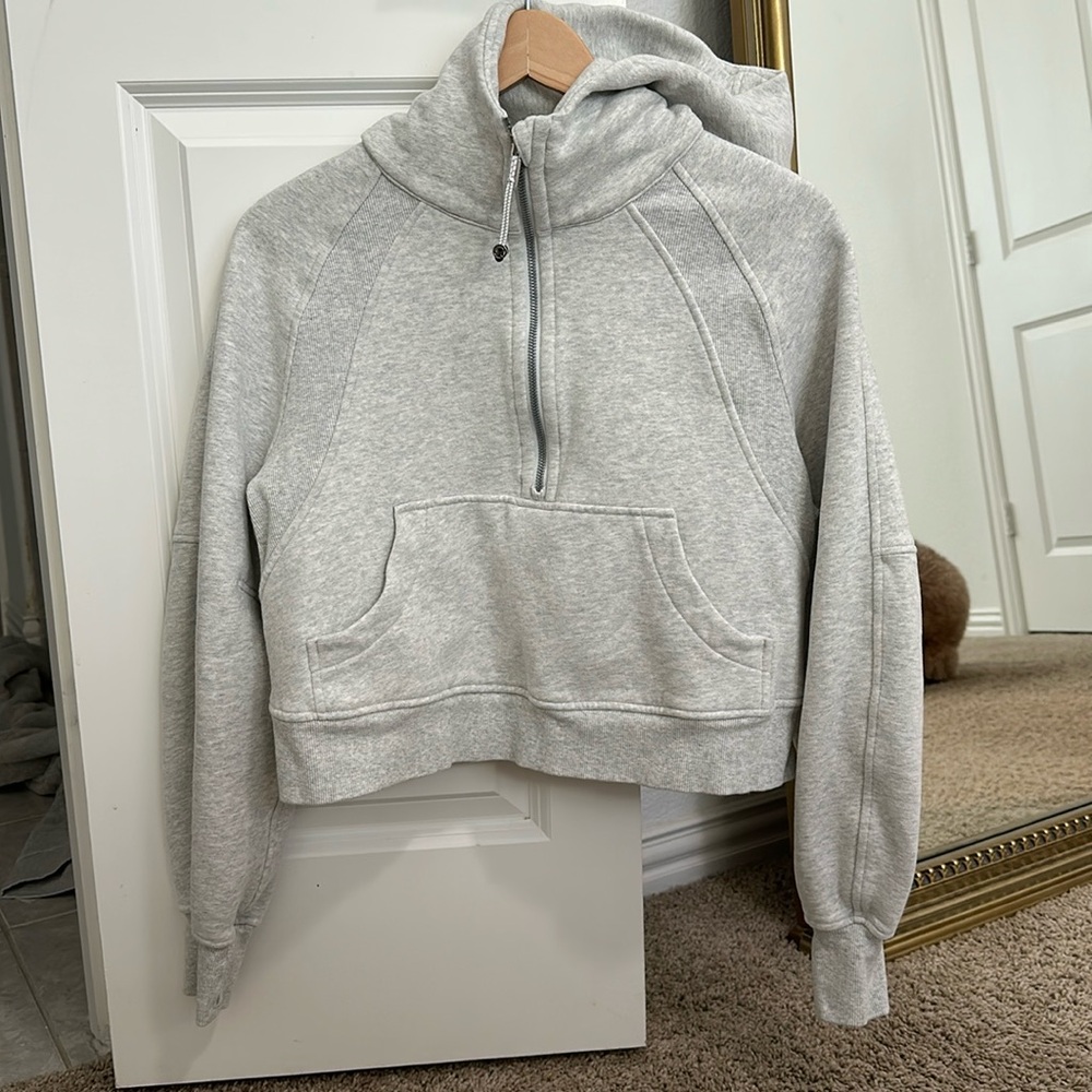 Xs/S Lululemon half zip scuba sweatshirt